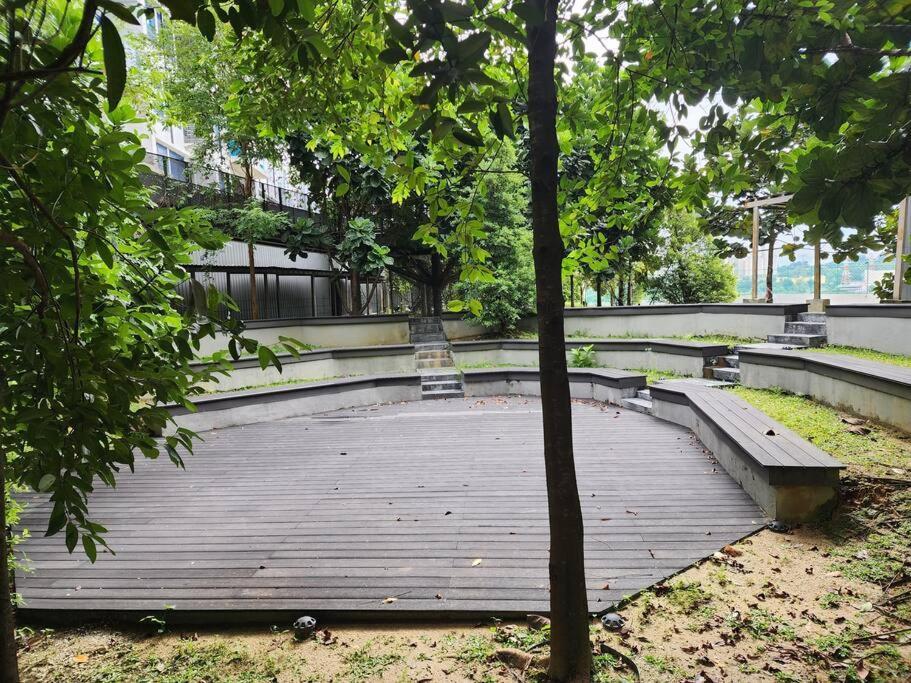 Sunflower/4r3b/klcc/1550sf/bacony/newcondo/bathtub Apartment *