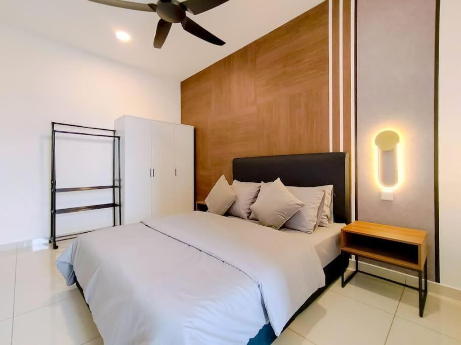 Kenwingston Platz Signature By Manhattan Group Căn hộ