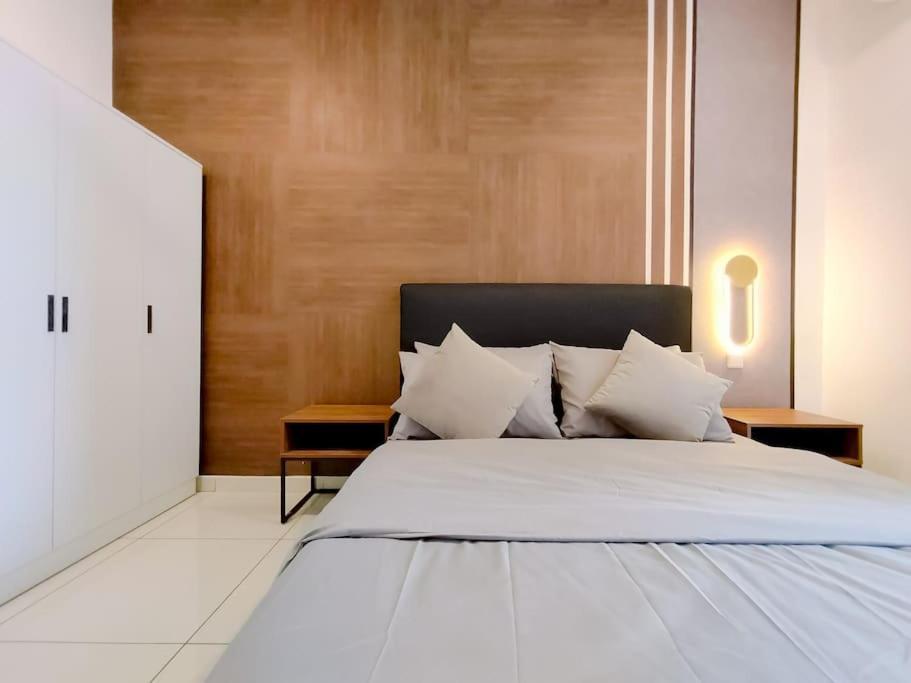 Căn hộ Kenwingston Platz Signature By Manhattan Group Kuala Lumpur