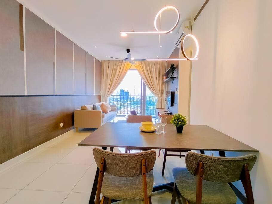 Căn hộ Kenwingston Platz Signature By Manhattan Group *