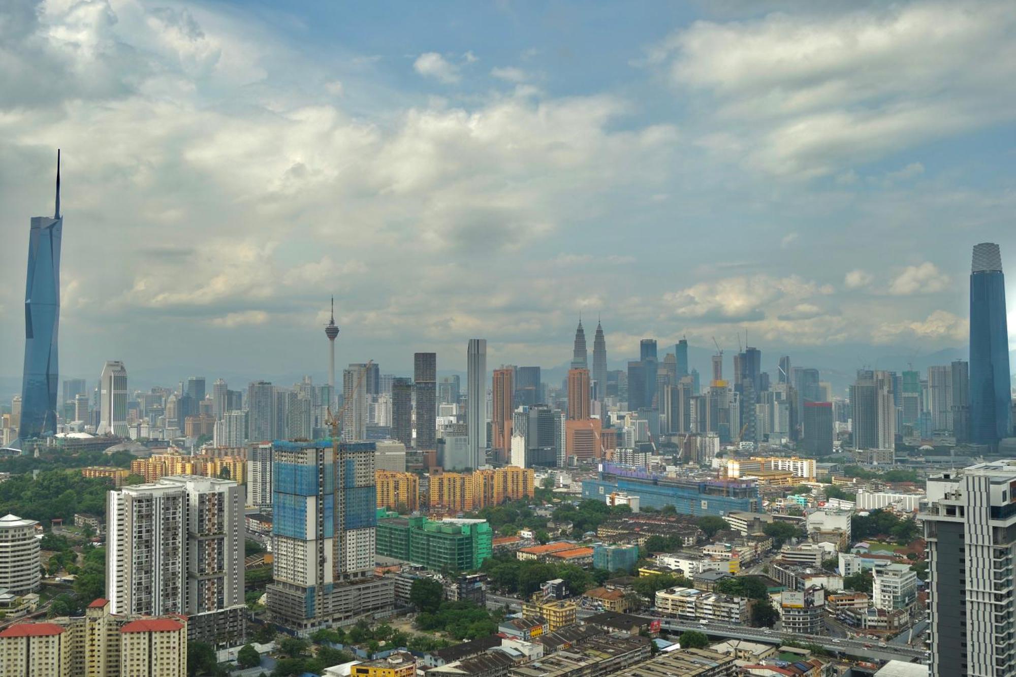 Trion Kl 10mins To Klcc-lalaport-velocity 6 Pax Appartement *