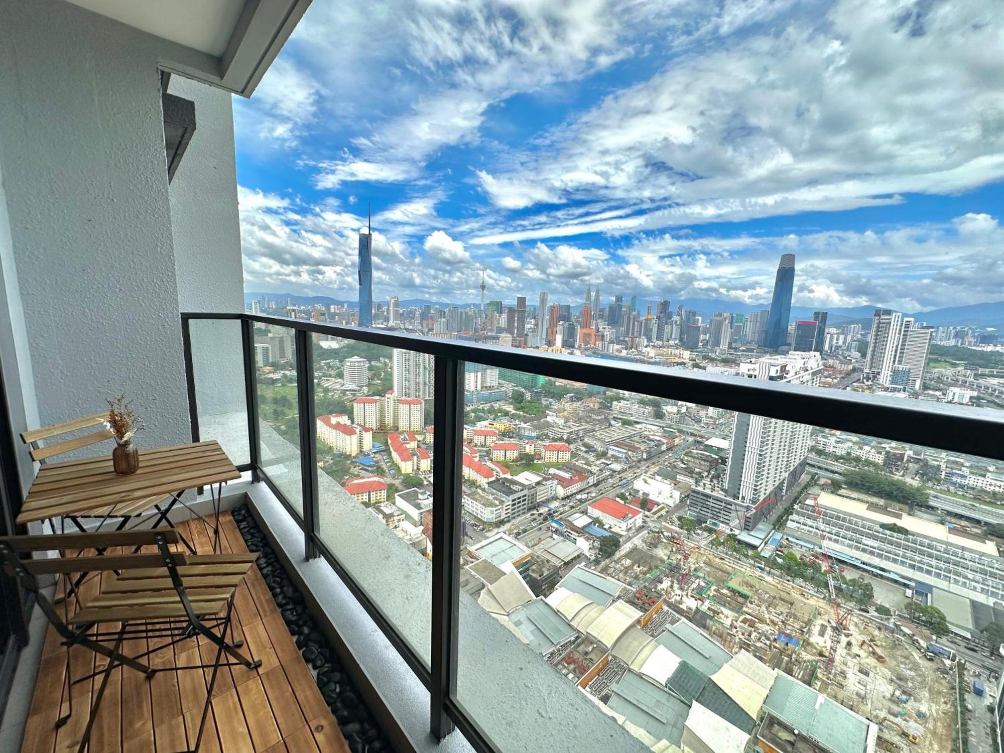 Trion Kl 10mins To Klcc-lalaport-velocity 6 Pax Appartement