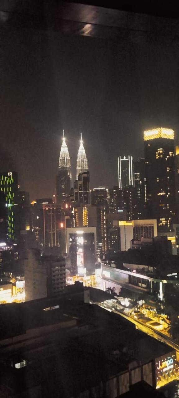 Apartemen Go Daily Service At Times Square