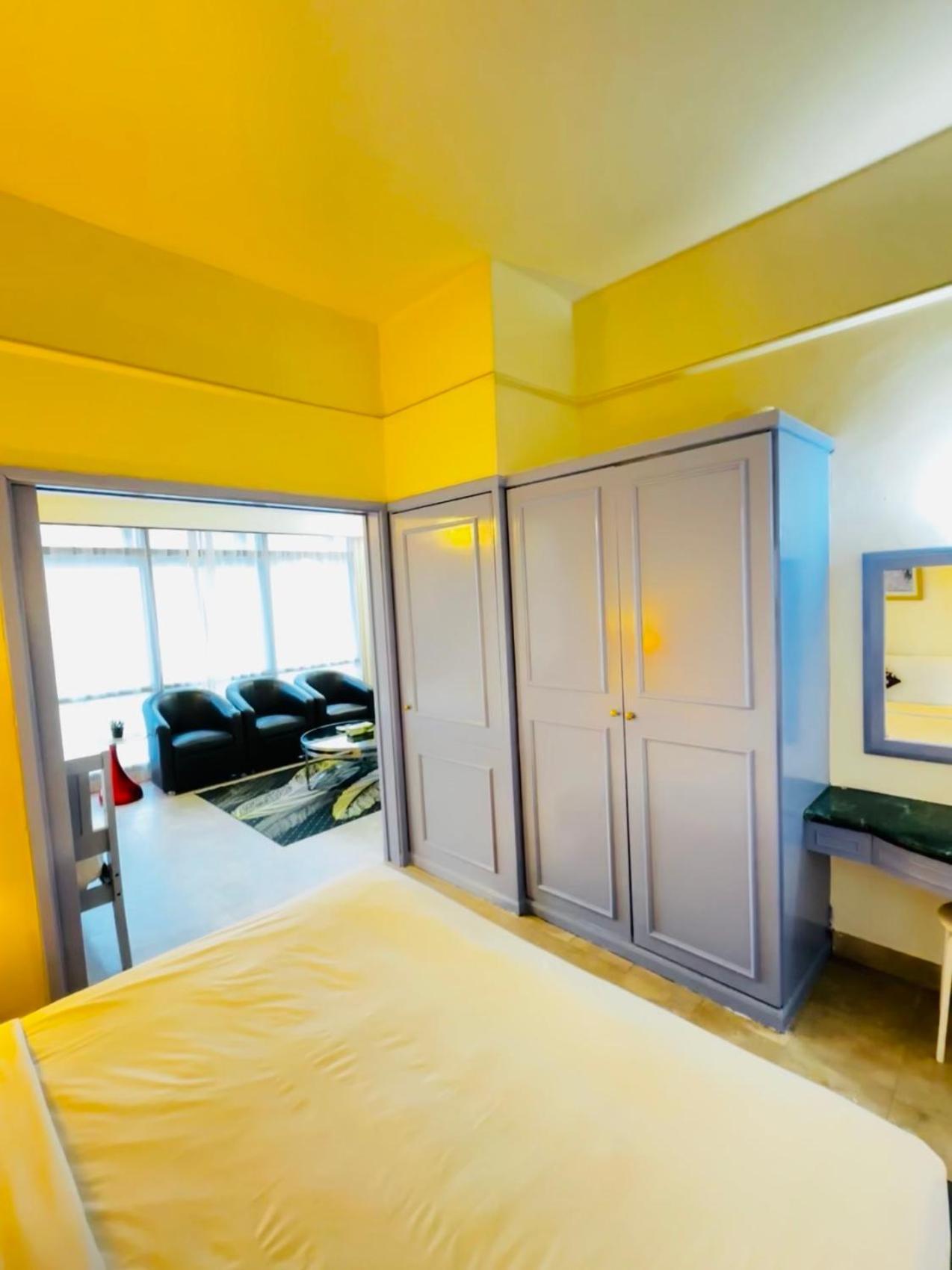 Apartemen Go Daily Service At Times Square