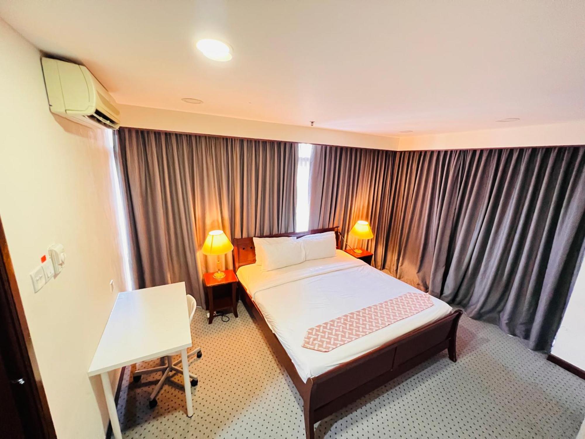 Go Daily Service At Times Square Apartemen