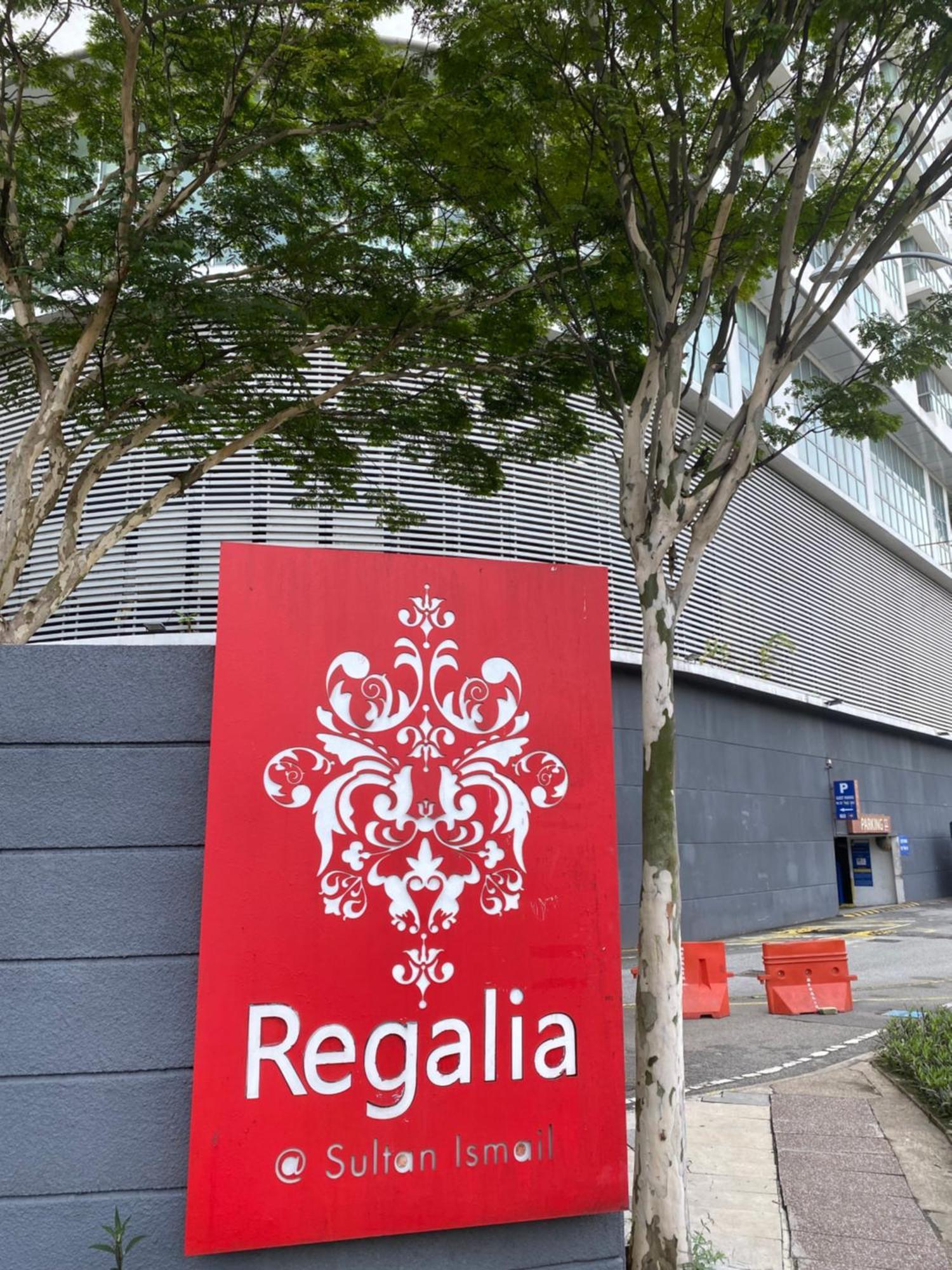 Apartment Regalia By Parcello Klcc Infinity Pool