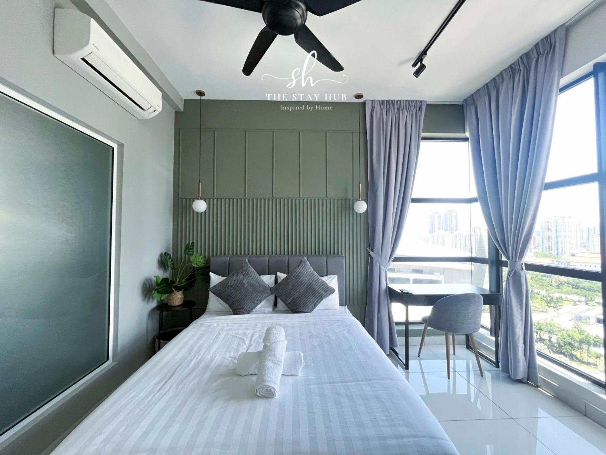 Arte Mont Kiara Luxury Suite With Heated Jacuzzi Pods - Free Parking - Next To Mitec- By The Stay Hub Pangsapuri