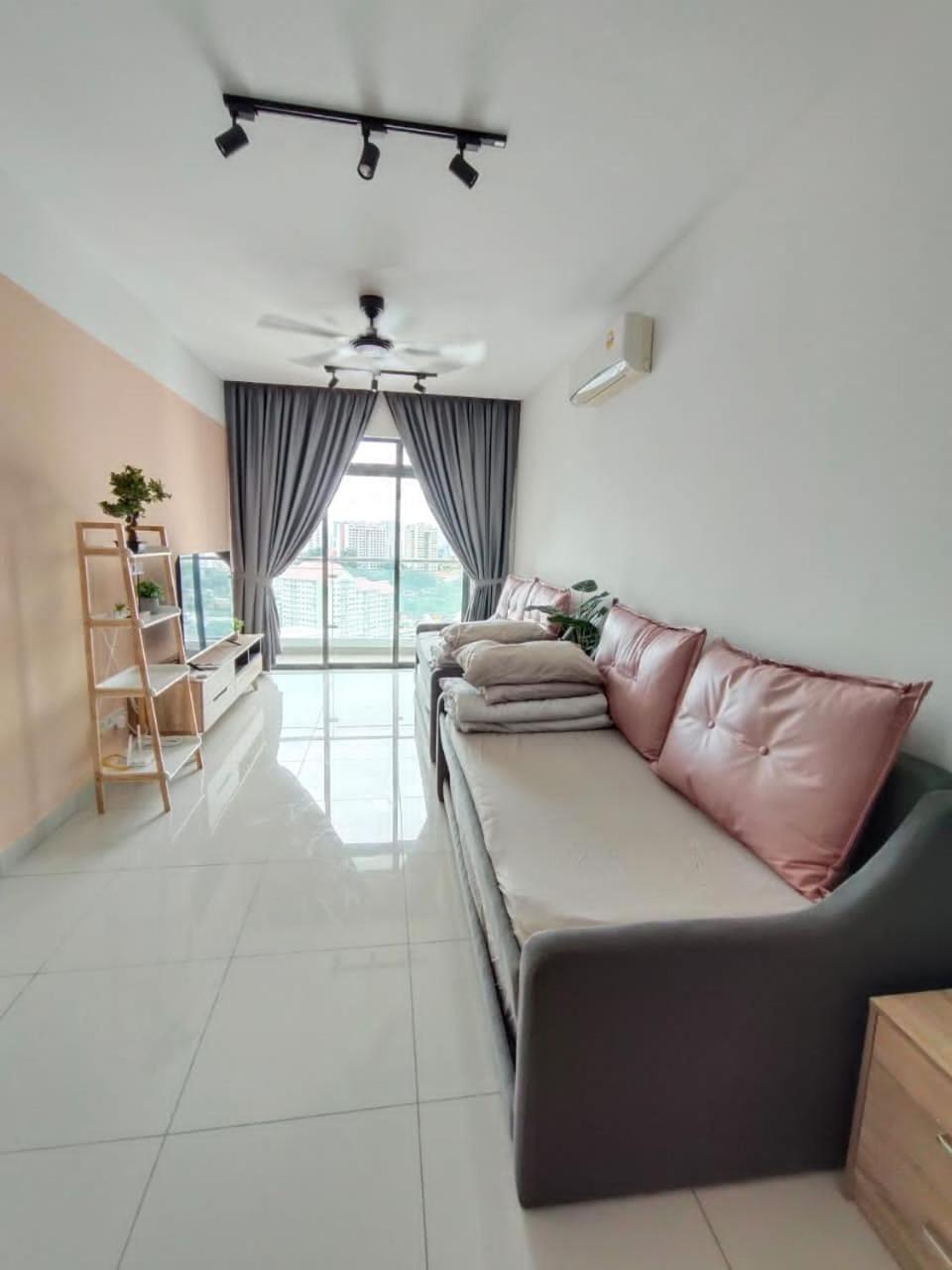 Near Mid Valley Old Klang Rd 12pax Kuala Lumpur