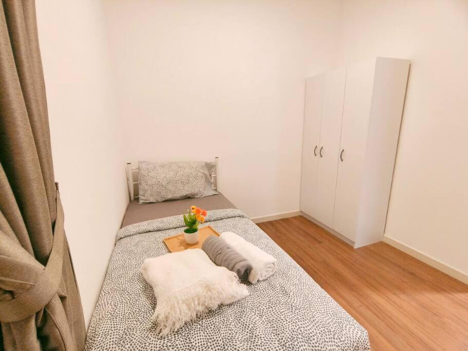 Apartment Mva46 Kl Sunway Velocity Ikea Mrt Cheras #7pax-2cp
