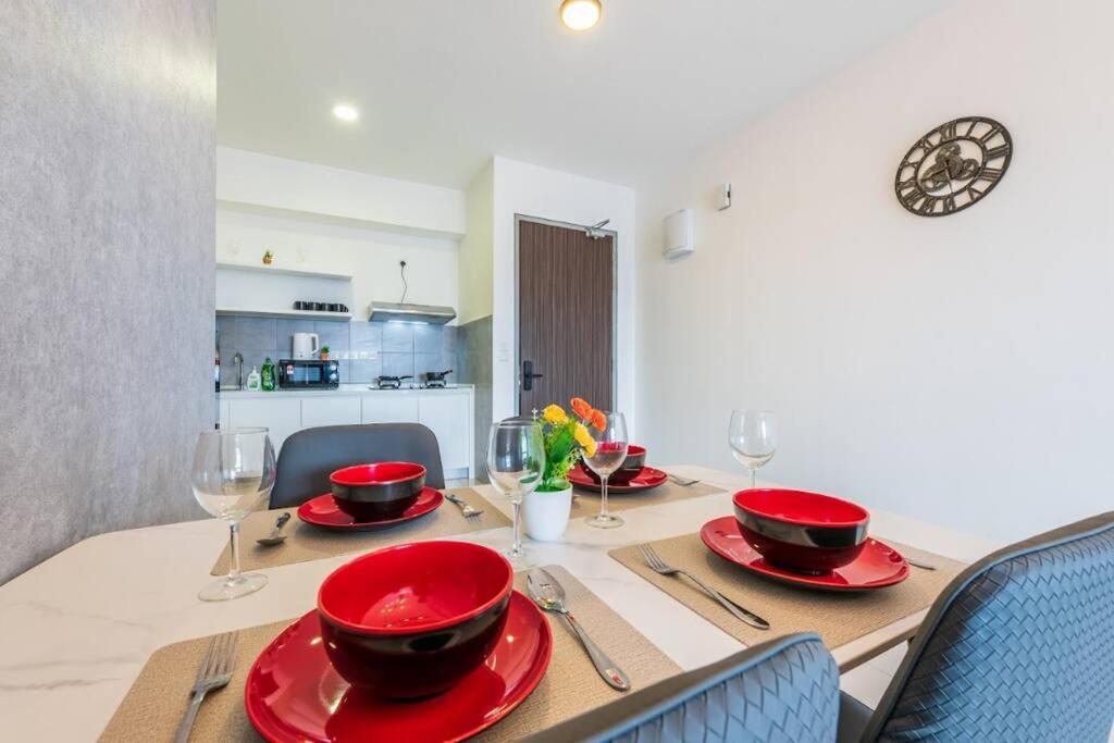 Apartment Mva46 Kl Sunway Velocity Ikea Mrt Cheras #7pax-2cp