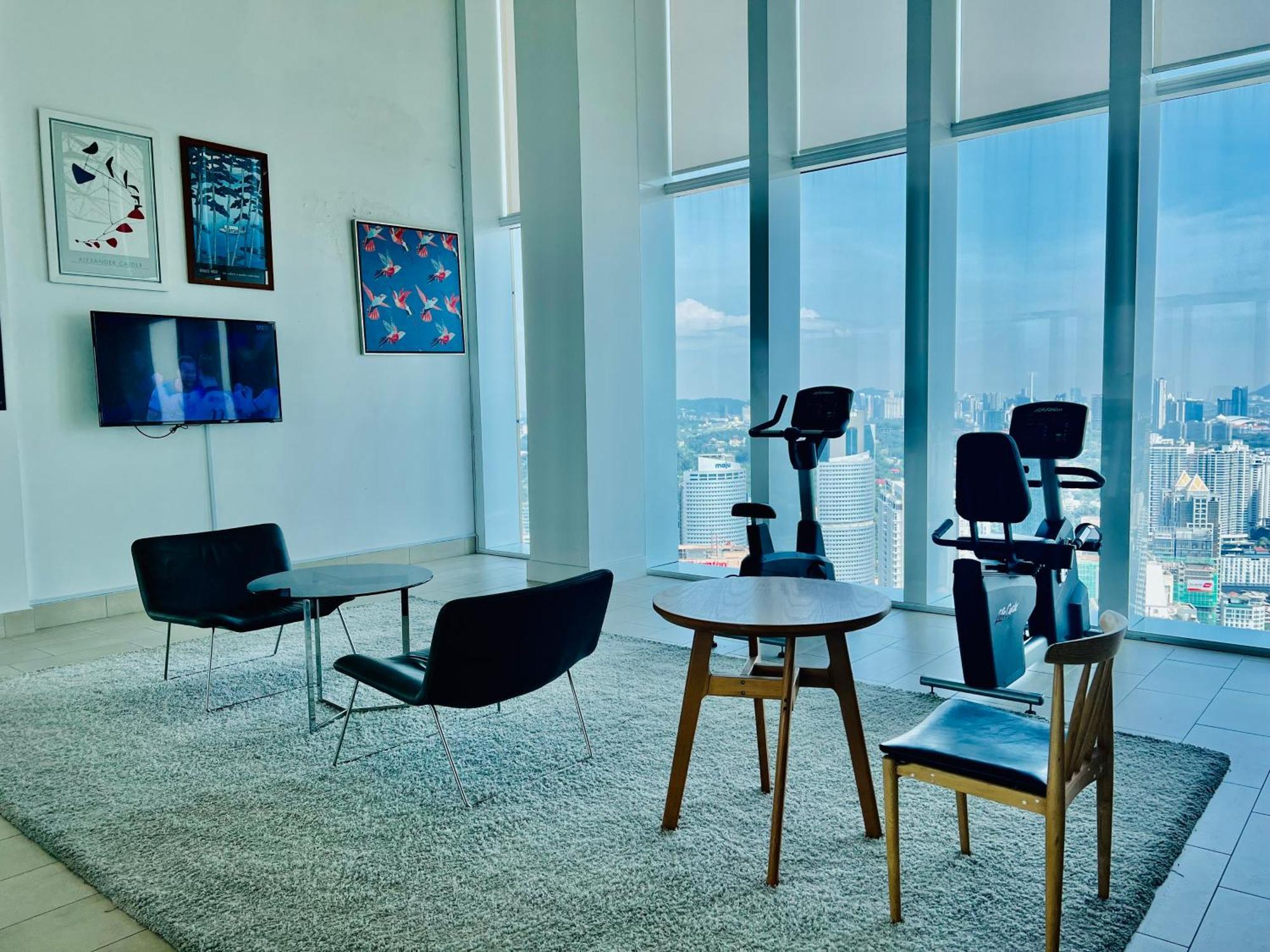 Apartemen The Platinum Klcc By Castle Houze