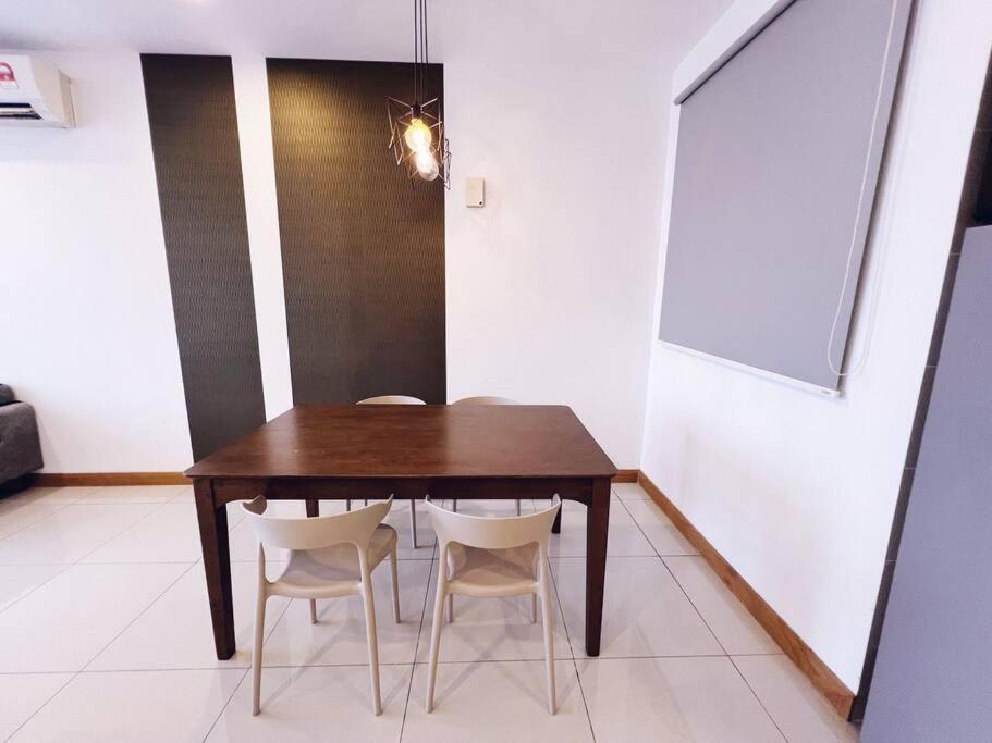 Apartment Promo 2 Design Kl Gateway 27