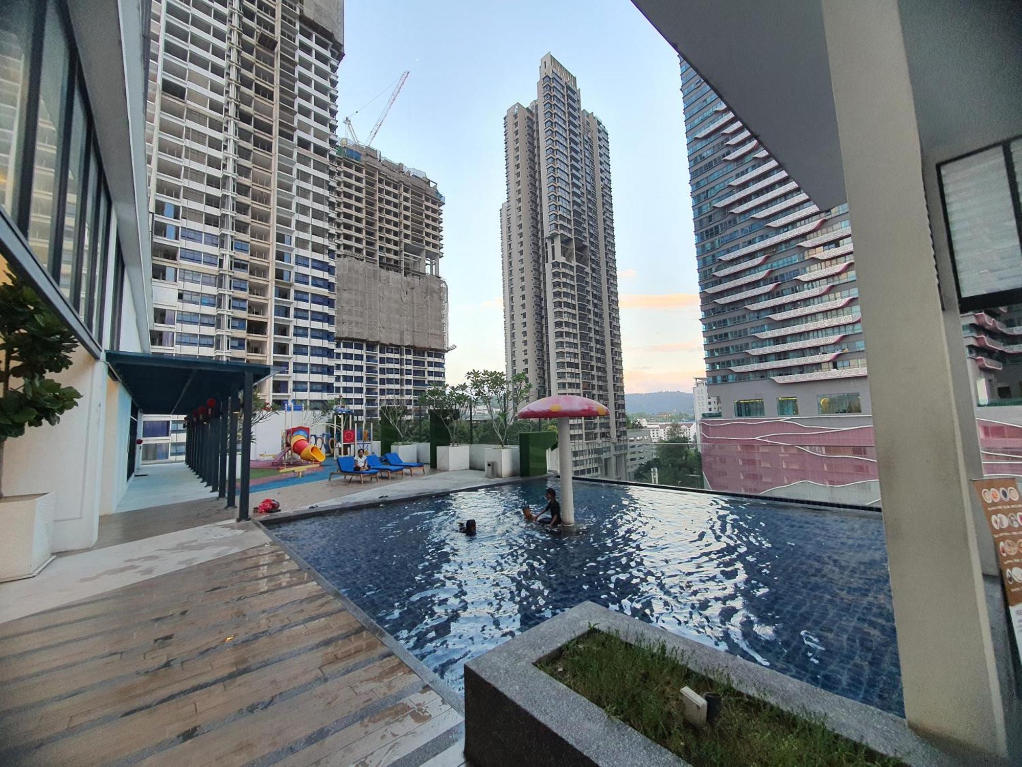 Hotel Reizz By Luxury