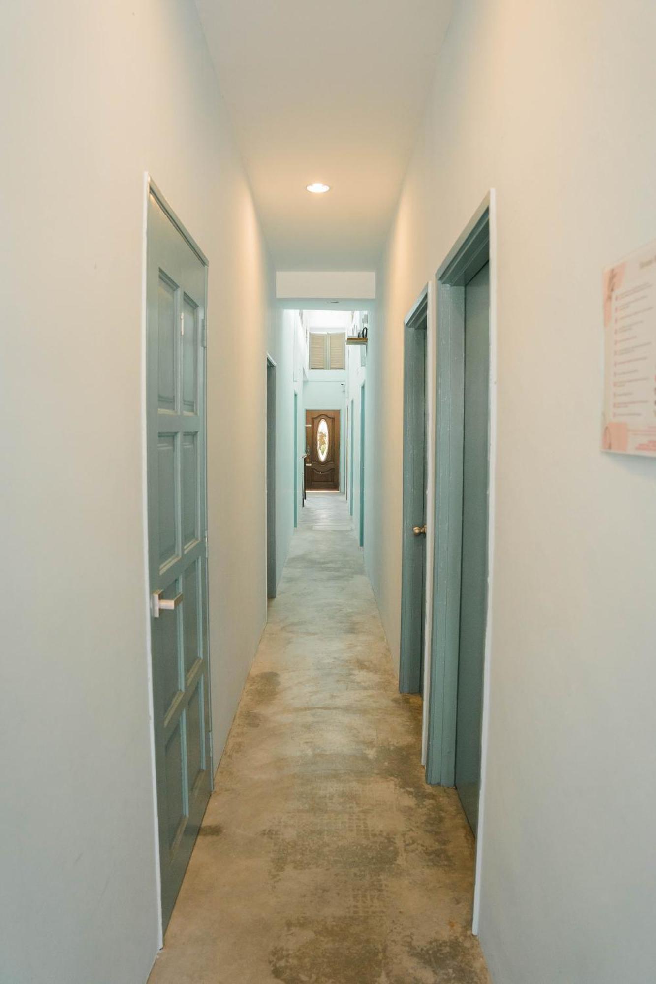 Guest house 5 Minute Walk To Hukm *