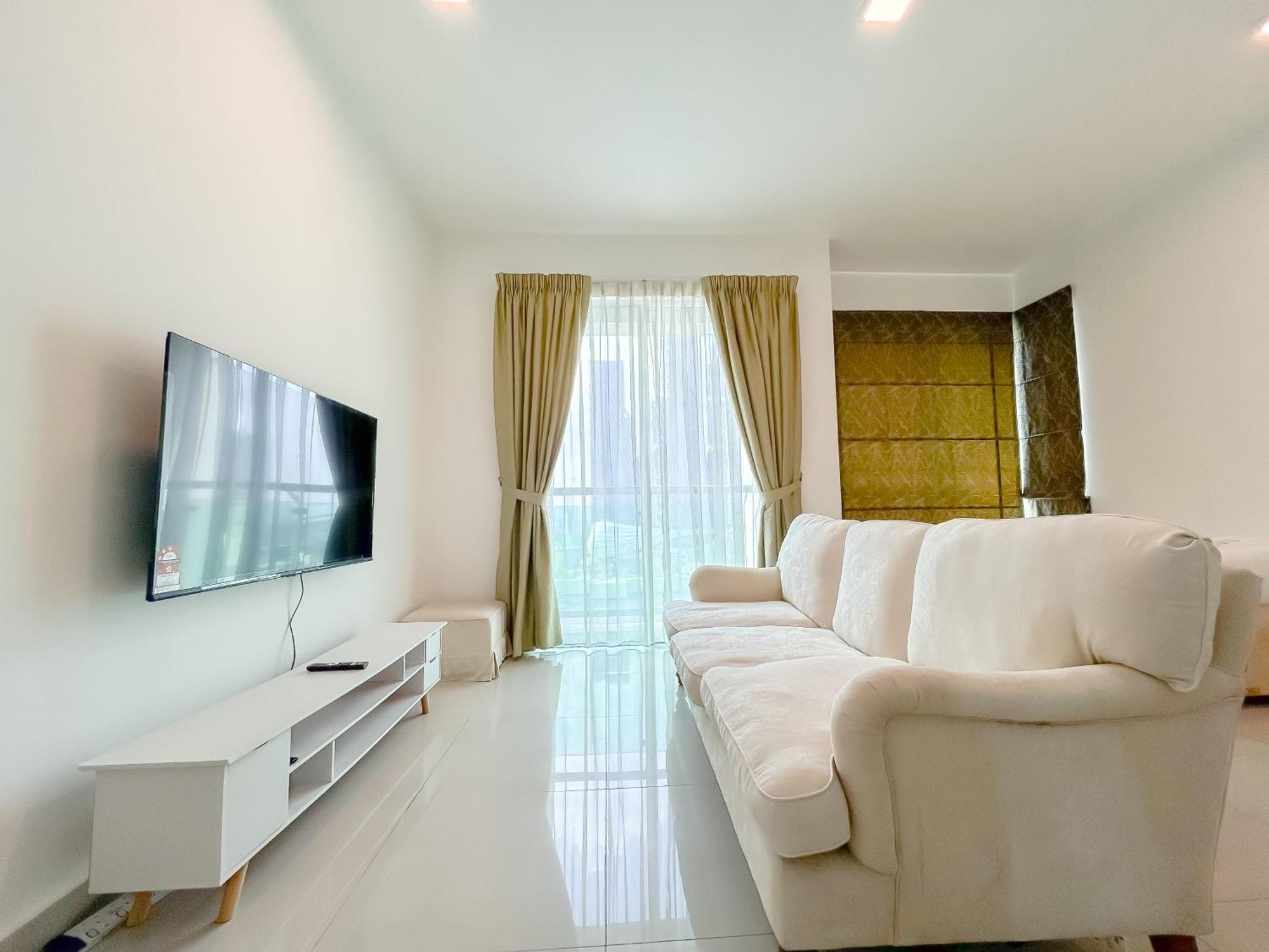 Solaris Dutamas By Manhattan Group Apartemen