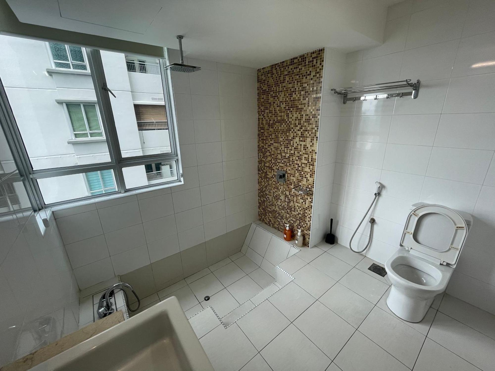 Solaris Dutamas By Manhattan Group Apartemen *