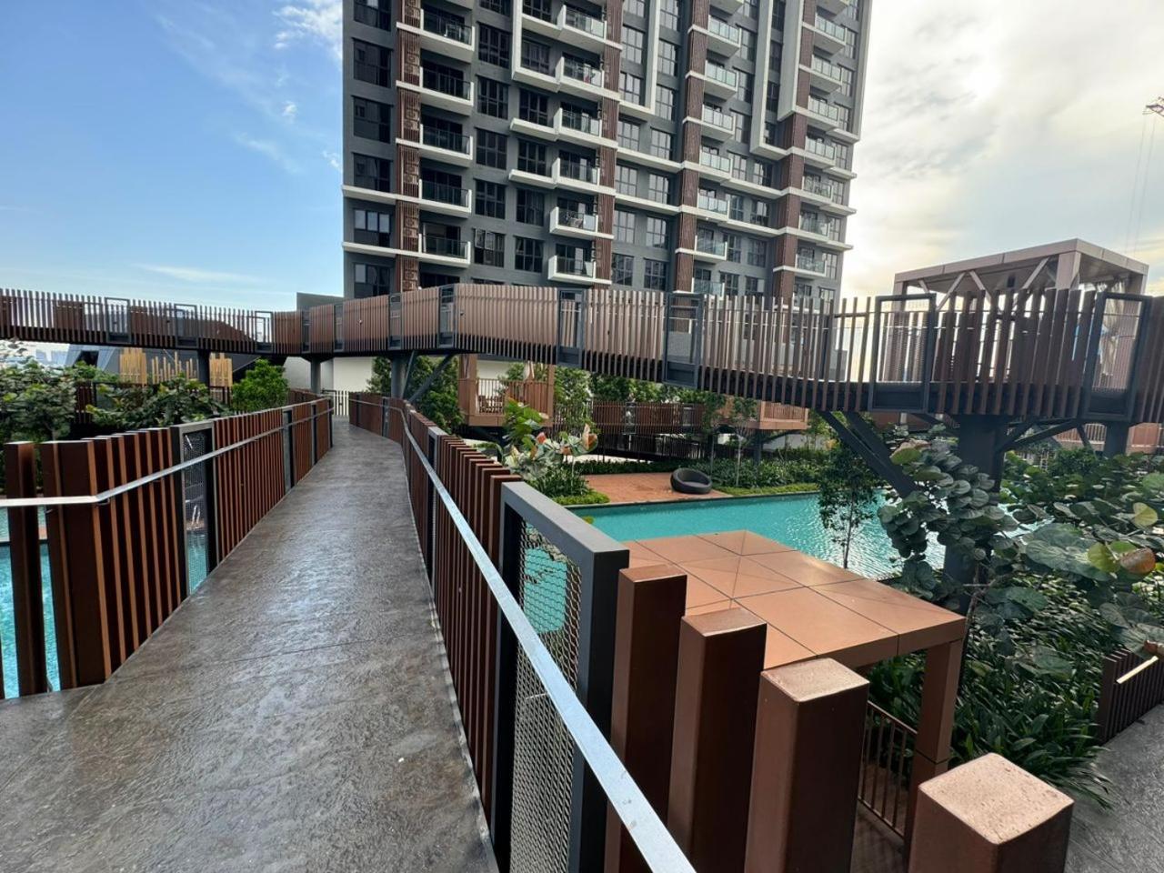 Appartement Trion 2, Klcc Trx Ikea At Chan Sow Lin, By One *