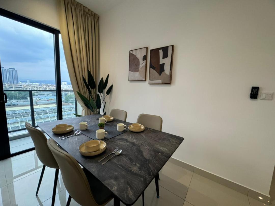 Appartement Trion 2, Klcc Trx Ikea At Chan Sow Lin, By One