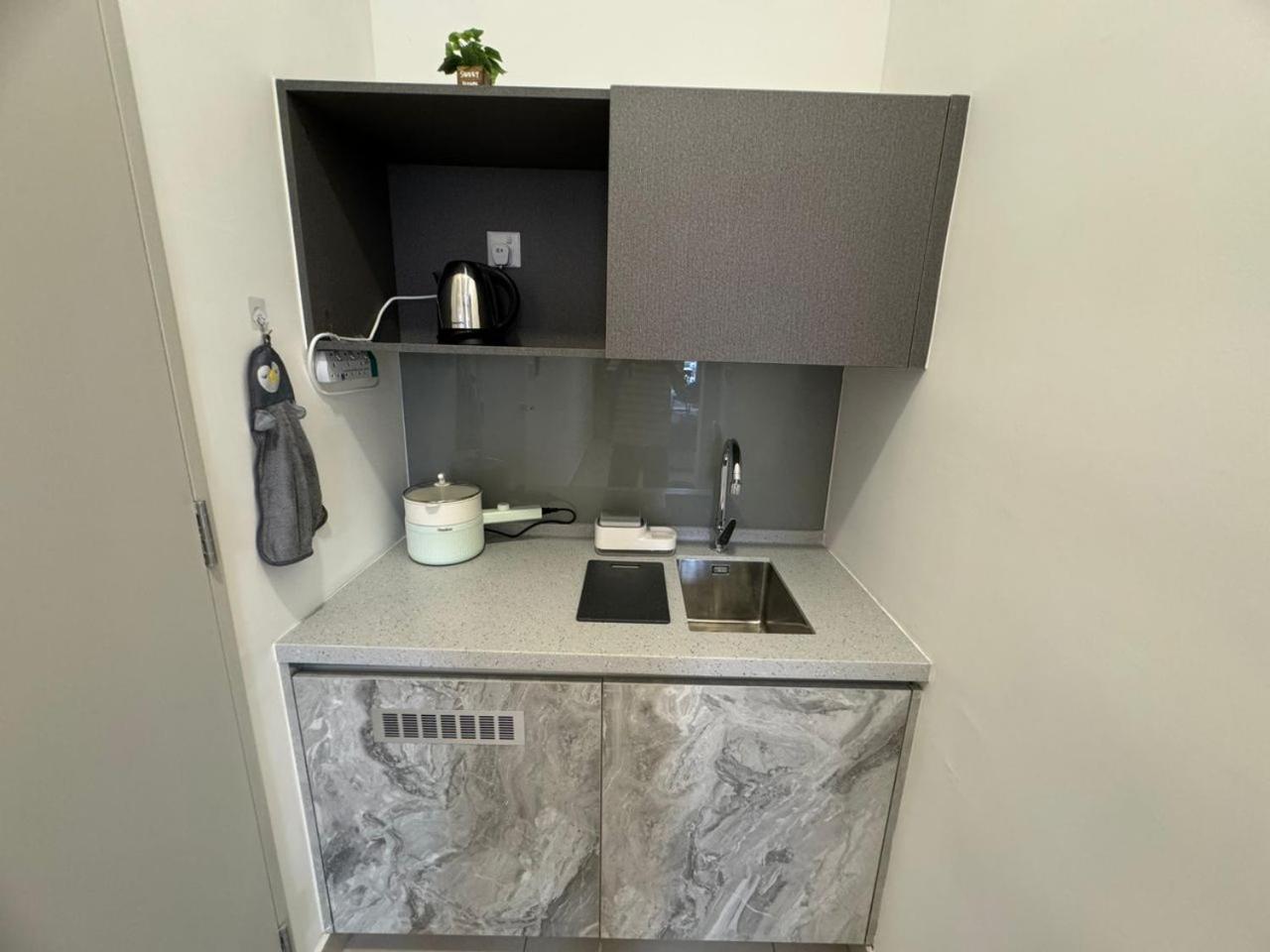 Appartement Trion 2, Klcc Trx Ikea At Chan Sow Lin, By One Kuala Lumpur