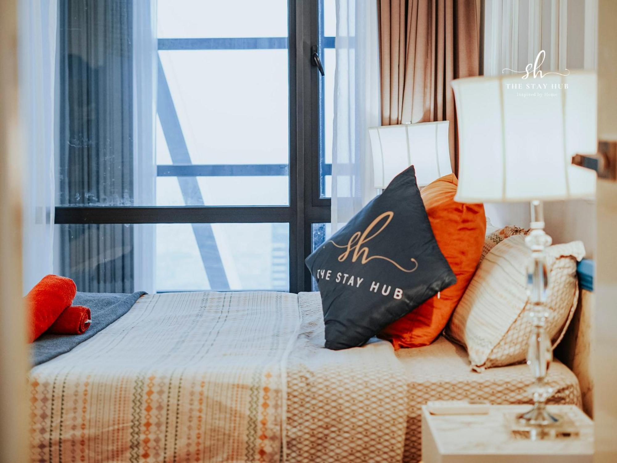 Arte Mont Kiara Luxury Suite With Heated Jacuzzi Pods - Free Parking - Next To Mitec- By The Stay Hub Pangsapuri