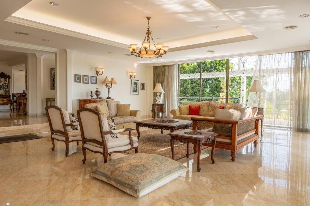 The Grand At Turi,