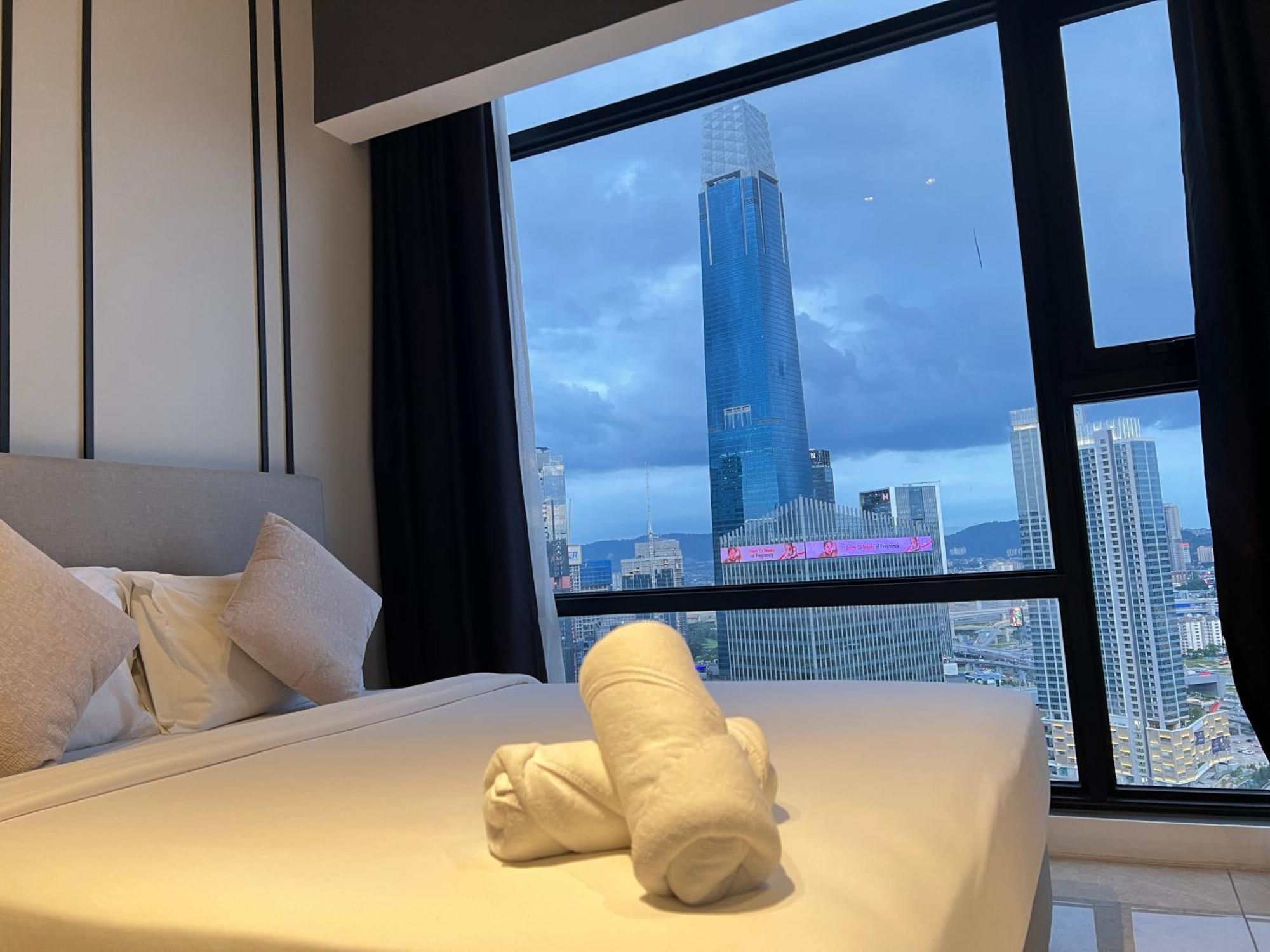 Axon Bukit Bintang Rooftop Swimming Pool * Kuala Lumpur