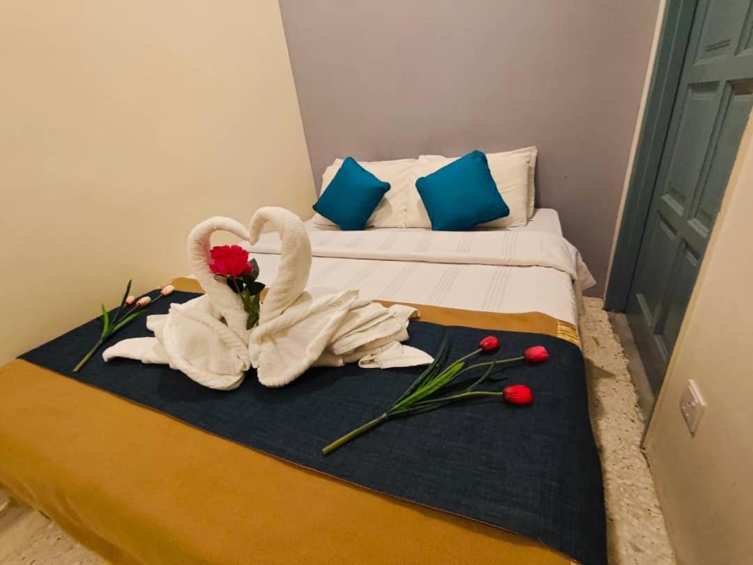 5 Minute Walk To Hukm Guest house *