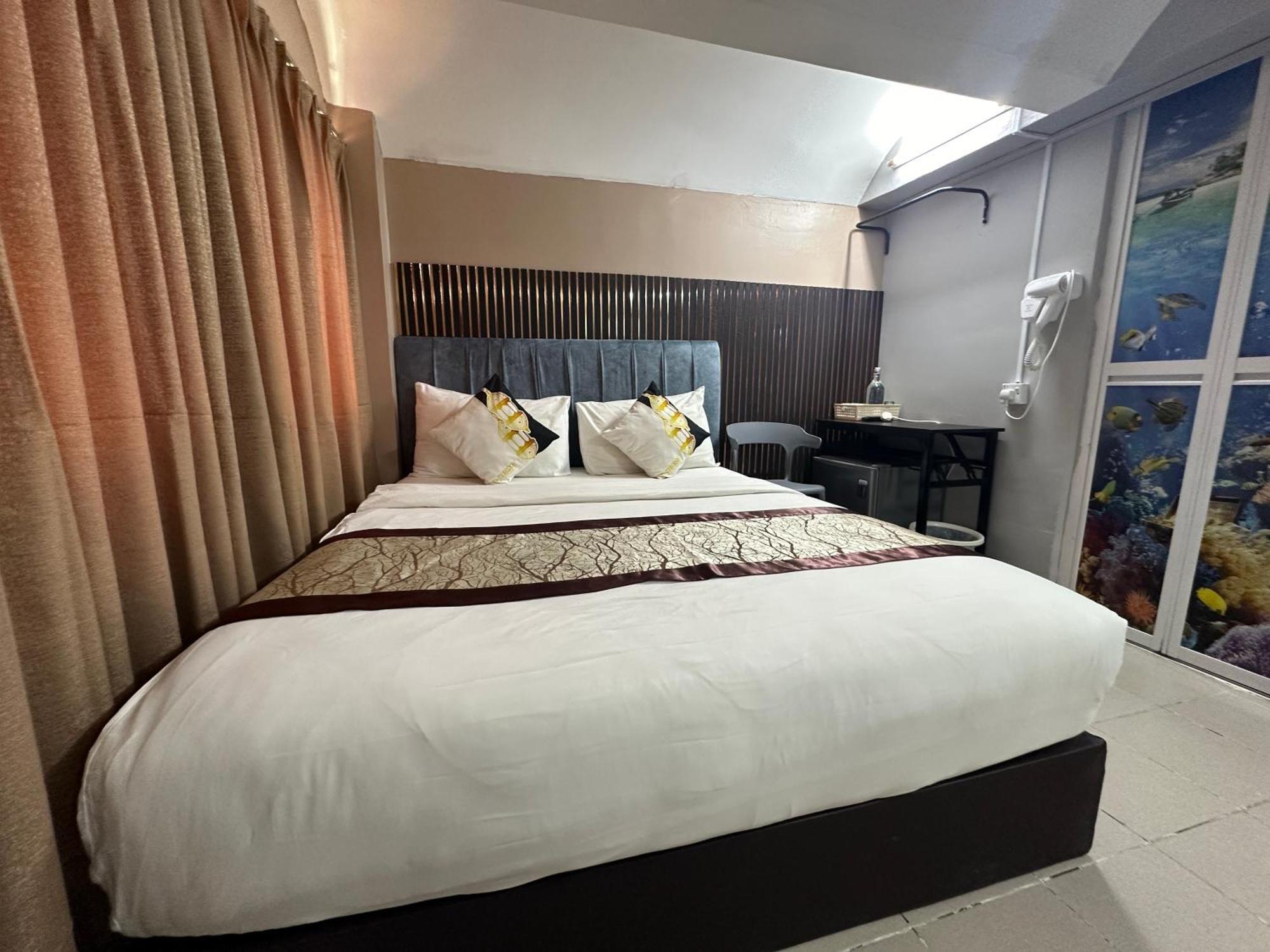 Ss Grey Hotel