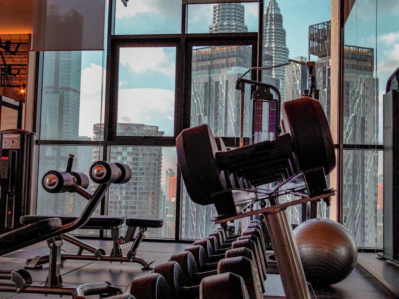 Scarletz Klcc Twin Tower By One39 Kl Apartment