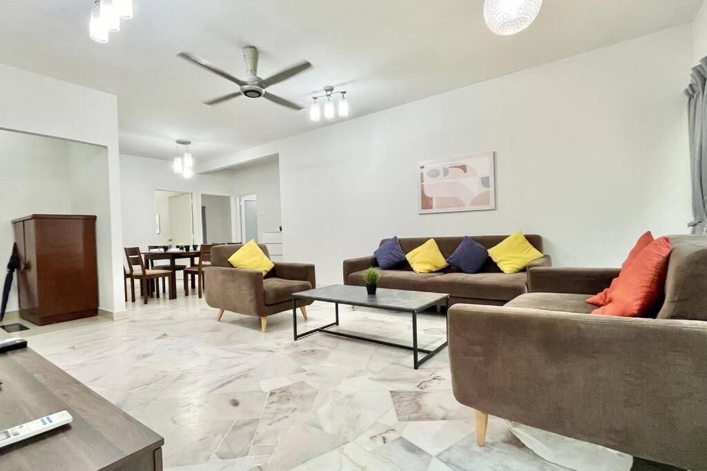 Apartment 3br Family At Desa Pandan Kl Ready Wifi Netflix *