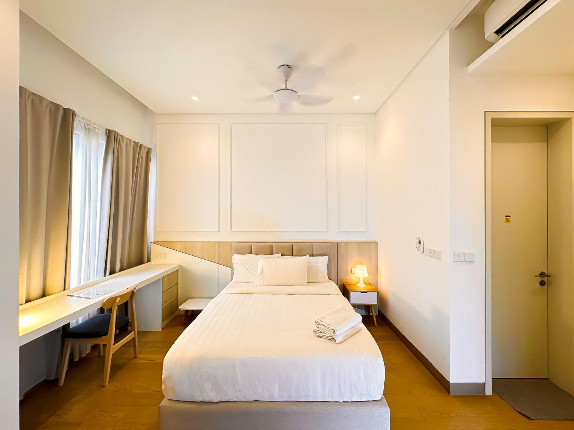 Lucentia Residences By Moonlight Stay!