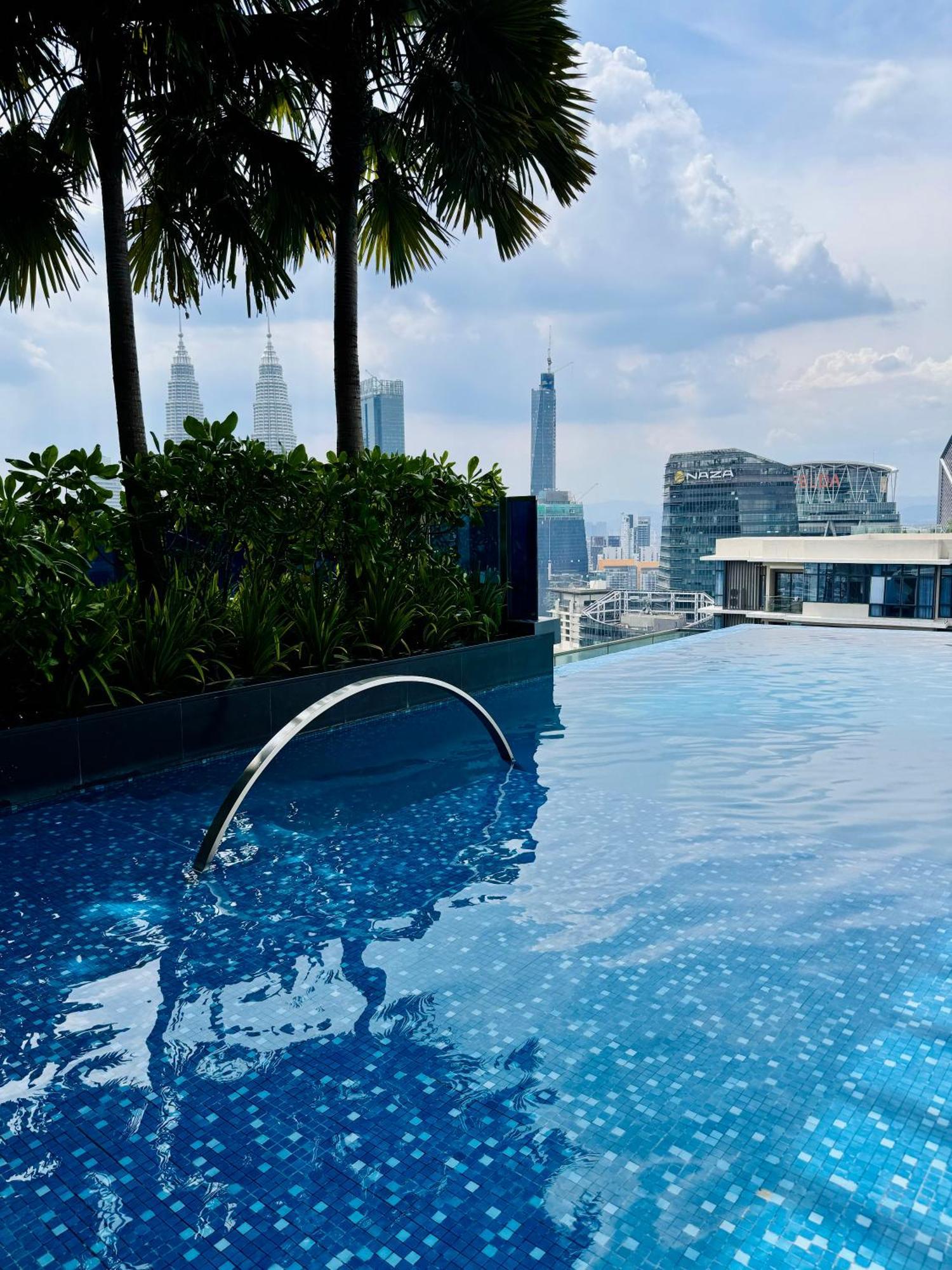 Luxury At Eaton Klcc Kuala Lumpur