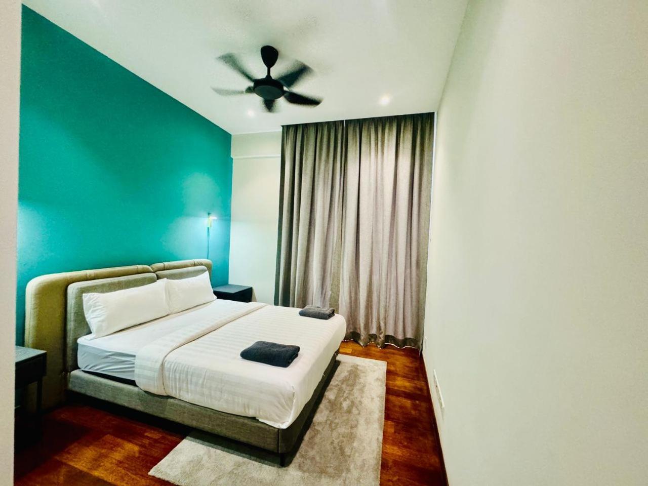 Crown The Manor Klcc Center Apartment