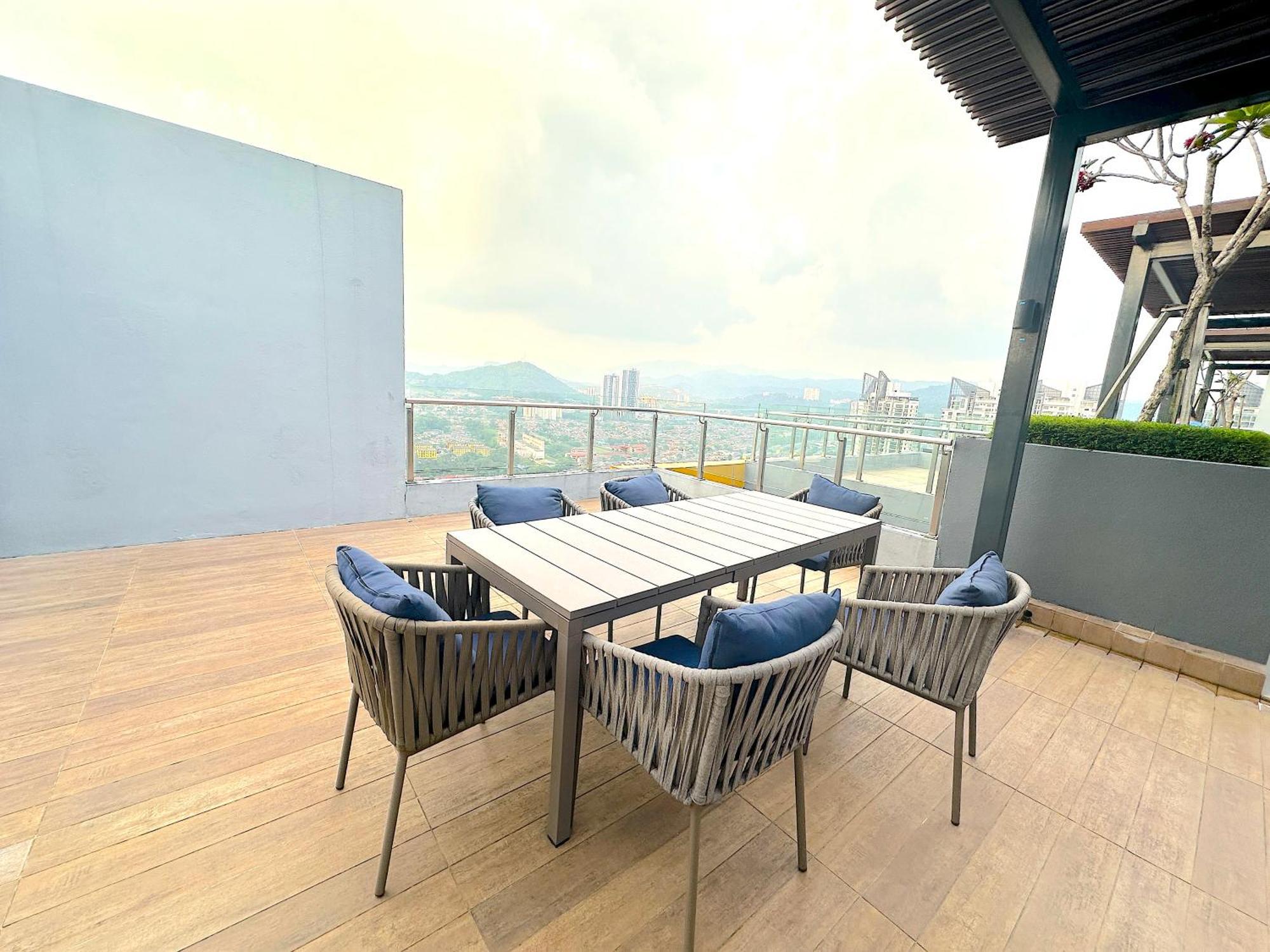 Neu Junior By Serenity Homes Next To Gleneagles & Lrt Căn hộ *