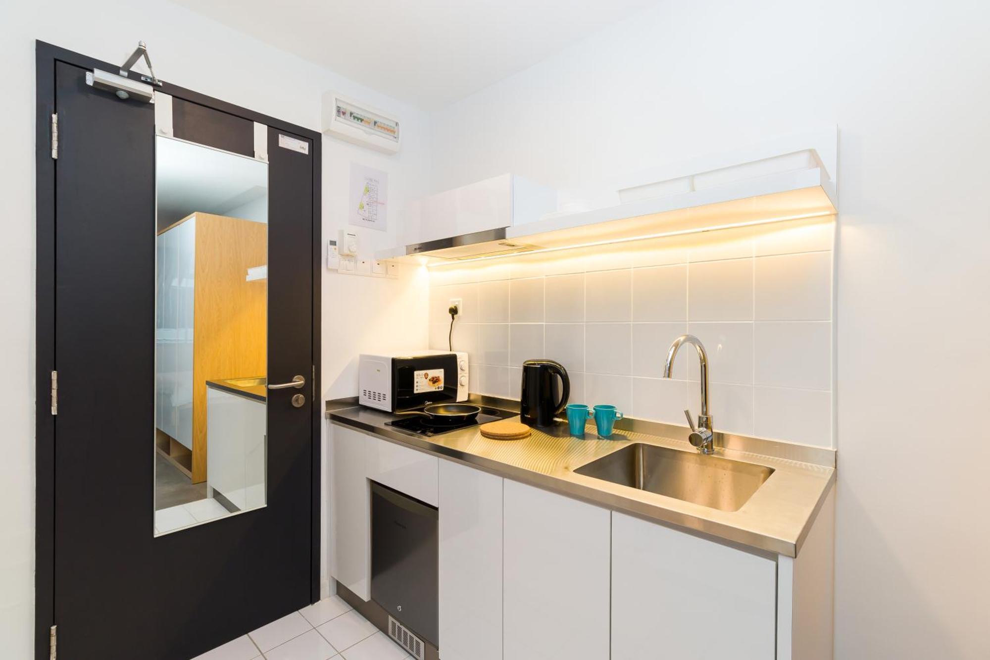 Albergue Upstairs Downstairs Coliving Kampung Pandan *