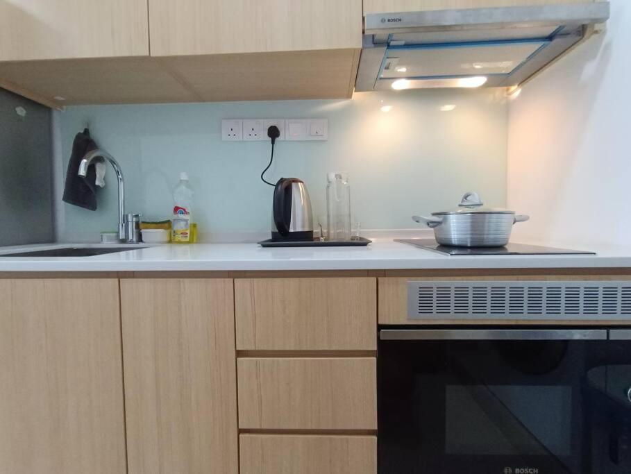Apartment Col 93a 2queen Bed Balcony Klcc View Family Kuala Lumpur