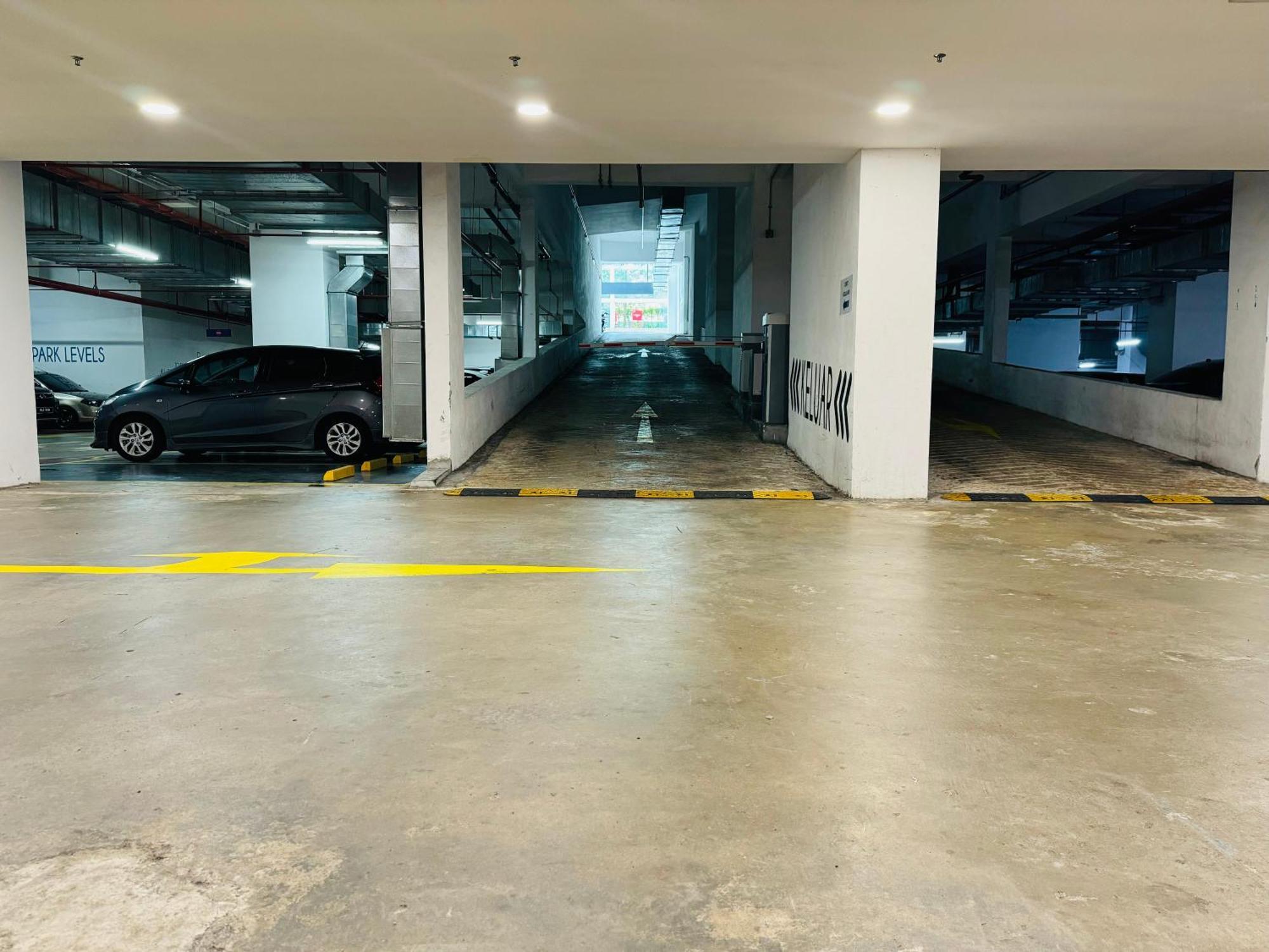 The Luxe Klcc By Comfort Dwellings Apartment
