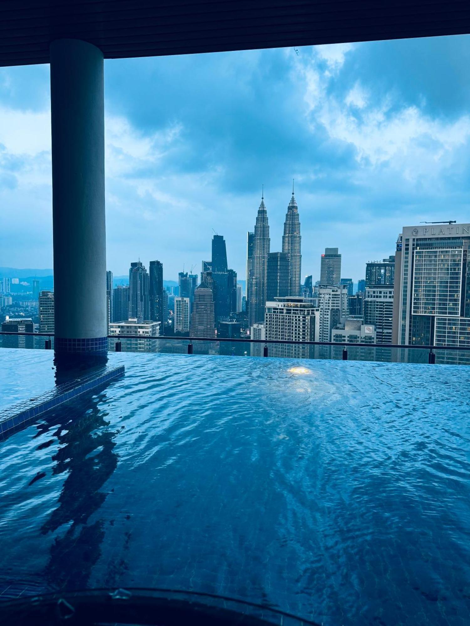 The Luxe Klcc By Comfort Dwellings