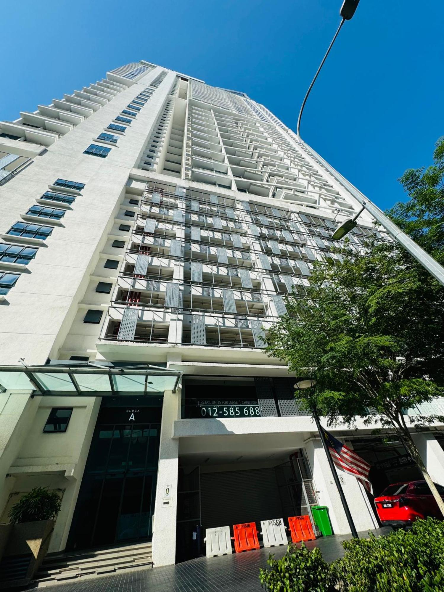 The Luxe Klcc By Comfort Dwellings Apartment *