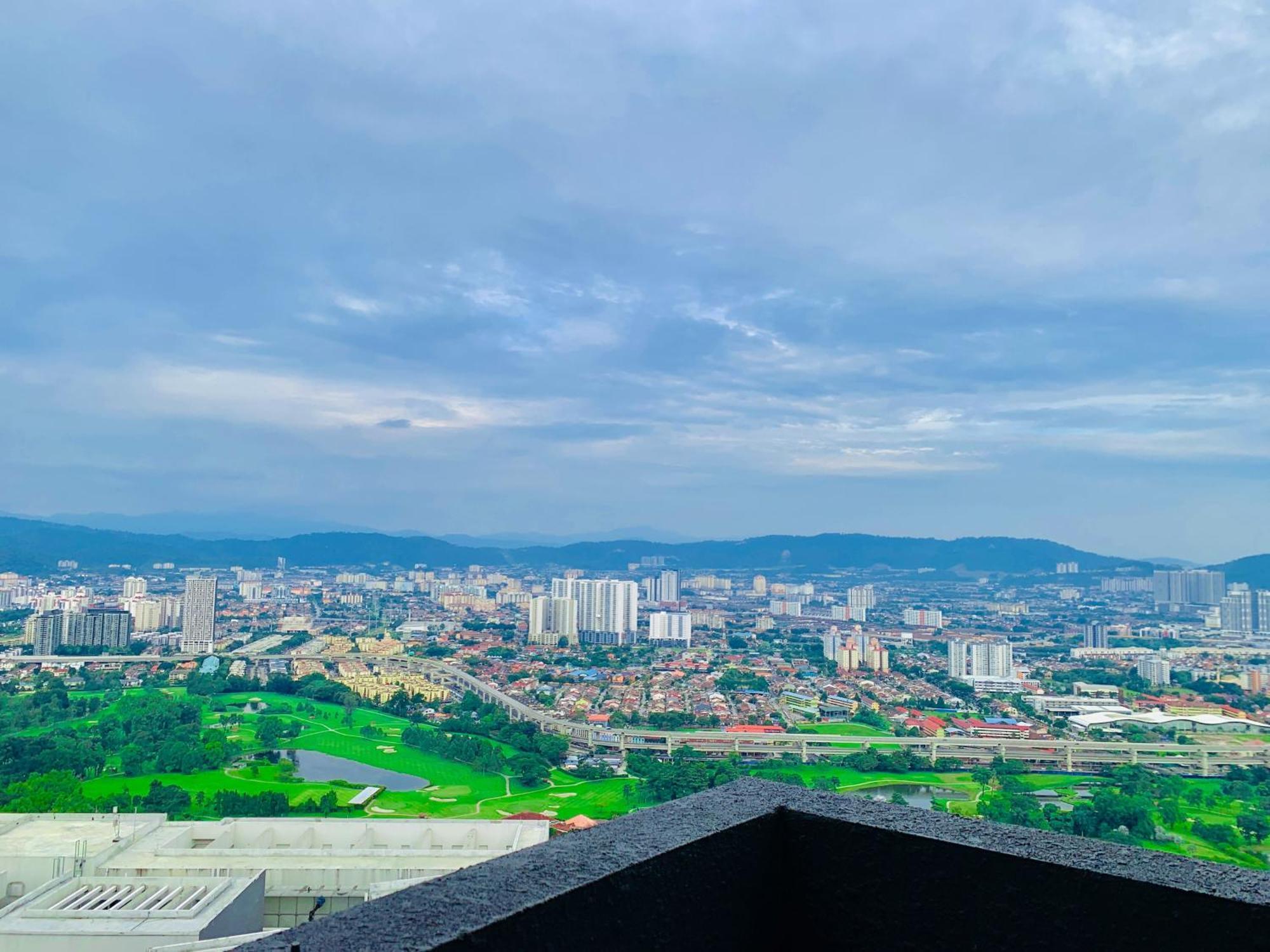 Agile Well-shaped Trx Kl Apartment
