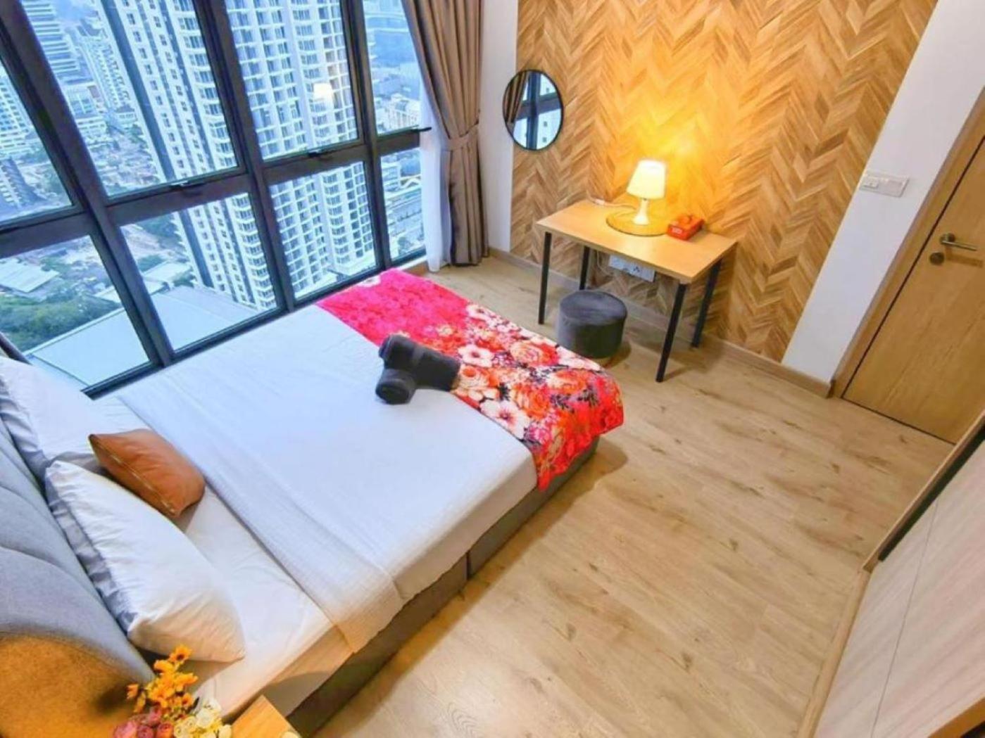 Apartment The Luxe Klcc By Cozy Kuala Lumpur