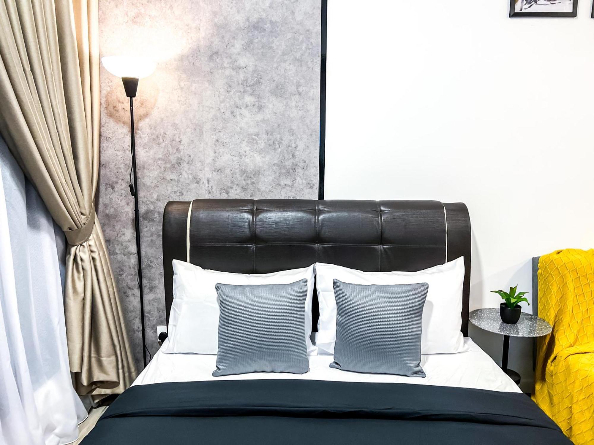 Millerz Square - Sky Pool & Gym - Free Parking, Wifi Aparthotel Kuala Lumpur
