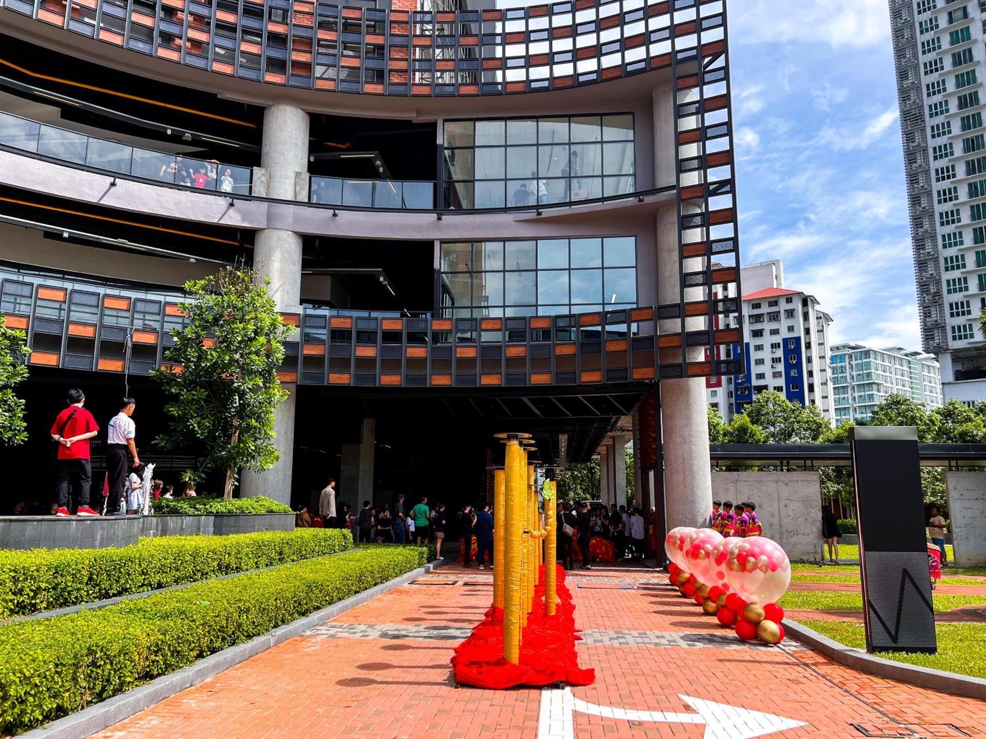 Millerz Square - Sky Pool & Gym - Free Parking, Wifi * Kuala Lumpur