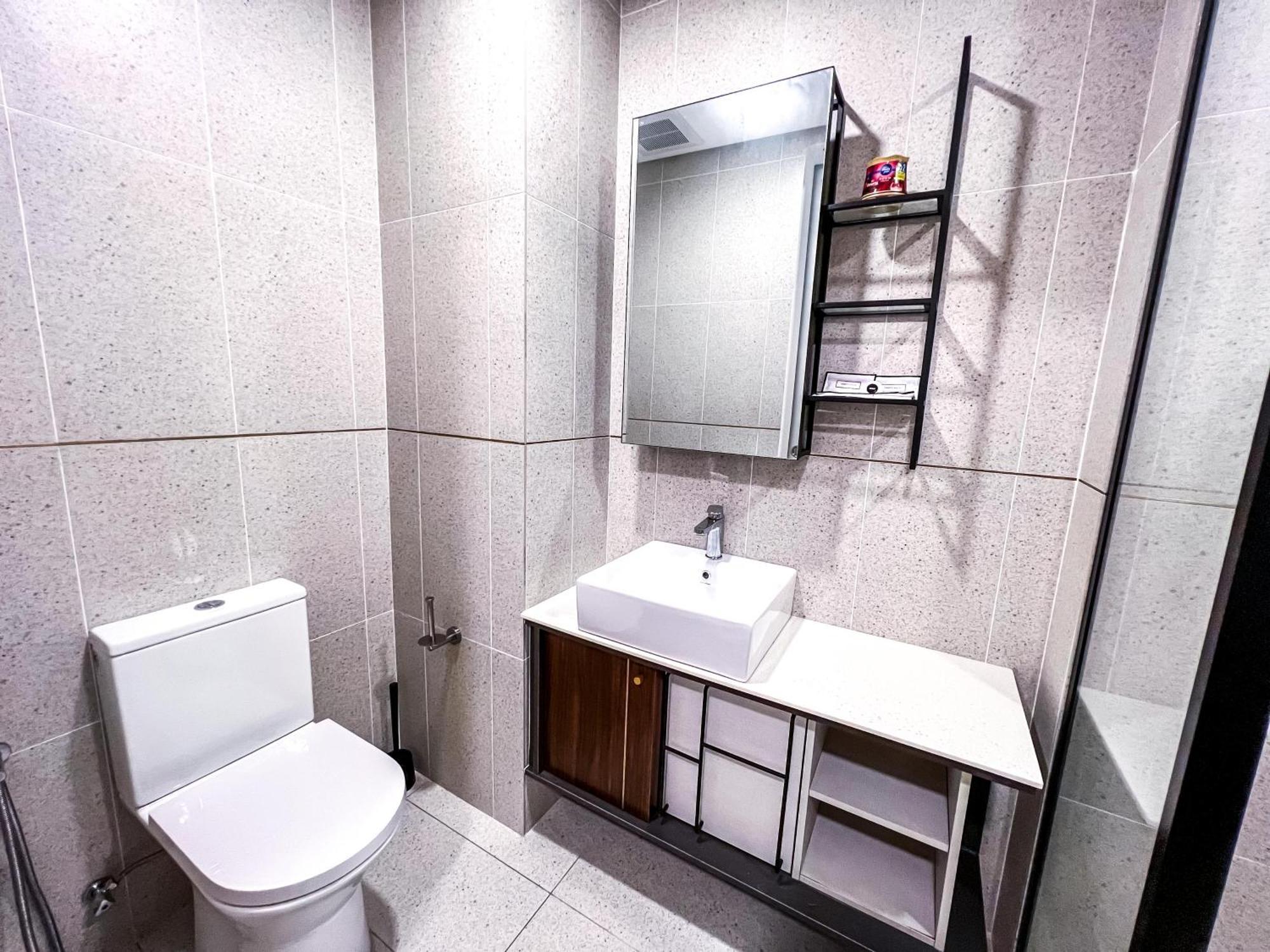 Millerz Square - Sky Pool & Gym - Free Parking, Wifi Aparthotel