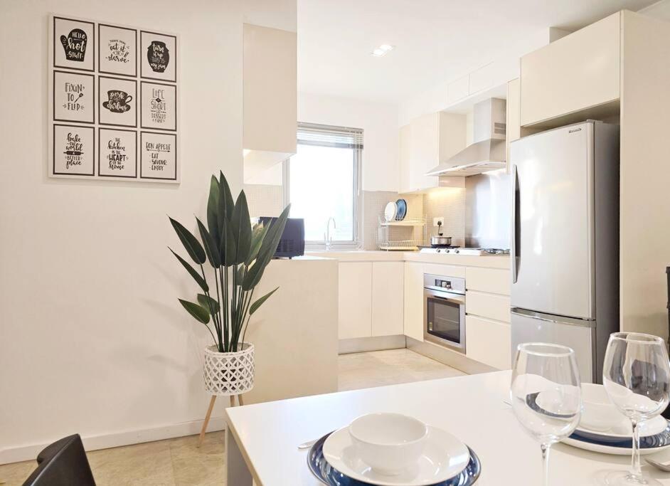 Bukit Bintang Fairlane 1412 For 1-5pax 1br Trx Pavilion Kl Apartment *
