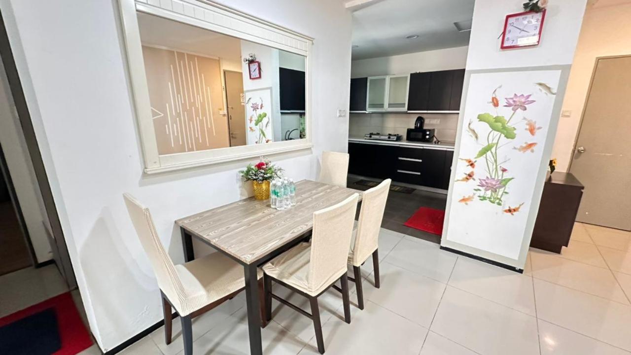 Taragon Service Apartment- Kl Apartment