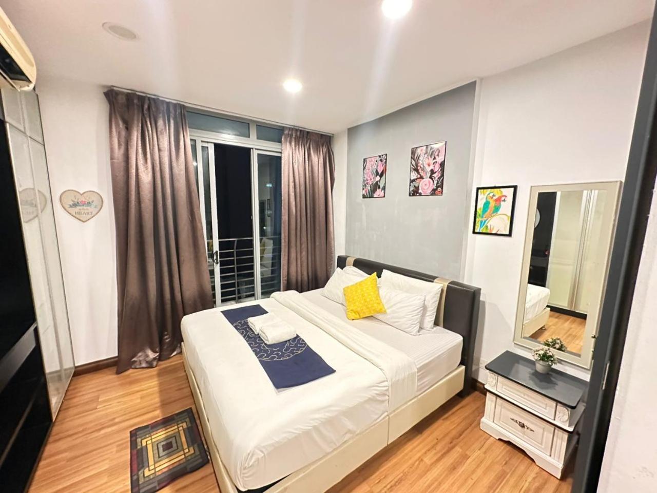 Taragon Service Apartment- Kl Apartment *
