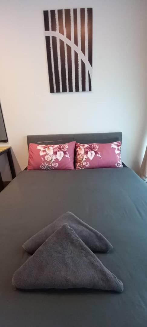 The Wadies 2br 5pax Reizz Residences With Balcony And View Jalan Ampang Apartment Kuala Lumpur