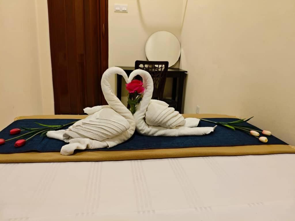 5 Minute Walk To Hukm Guest house *