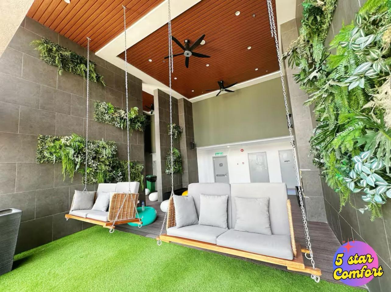 5 Star Comfort Riveria Kl Sentral 4 Pax Infinity Pool Apartment Kuala Lumpur